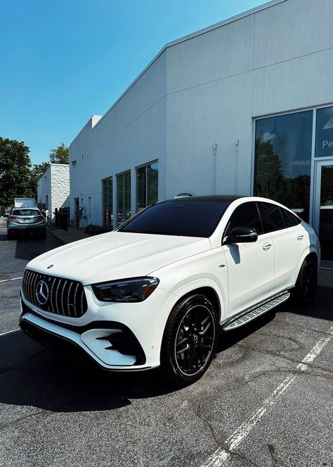 Mercedes Benz Gle Coupe, Mercedes Amg Gle, Mercedes Gle, Dream Cars Mercedes, New Luxury Cars, Lux Cars, Mercedes Car, Suv Cars, Luxury Lifestyle Dreams