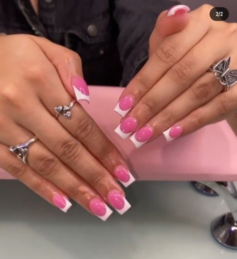 Short Nail French Tip Designs Pink, White French Tip Nails Pink Base, White French Tip With Pink Base, Pink Base White French Tip, Clear Pink French Tip Nails, French Tips Pink Base, Pink Base French Tip, French Tip Pink Base, French Tip With Pink Base