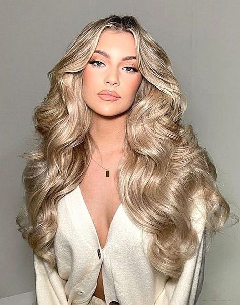 15 Long Winter Haircuts for 2023-2024 Big Voluminous Curls Wedding, Big Voluminous Curls, Big Curls For Long Hair, Blonde Locs, Long Blonde Curls, Winter Haircuts, Bombshell Curls, Blondes Have More Fun, Blonde Body Wave