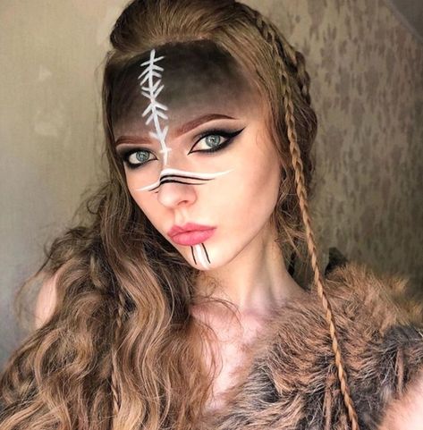 Thinking about doing a witch look this Halloween? Then here are some witch makeup looks you can recreate for Halloween. #halloween #halloweendecoration #halloweendecor Viking Cosplay Female Makeup, Vikings Costume, Pagan Makeup, Warrior Makeup, Viking Halloween Costume, Viking Makeup, Witchy Makeup, Vikings Halloween, Makeup Ideas For Halloween