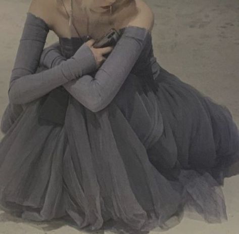 ice cream soft creamy cream cold milk yummy tasty snack cloudy white grey aesthetics minamalistic Shifting Clothes, Prom Dress Aesthetic, Grey Prom Dress, Aesthetic Dress, Gray Aesthetic, Prom Dress Inspiration, Dress Aesthetic, Grey Outfit, Fancy Dresses