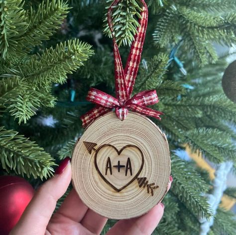 Wood Slice Ornament, Couples Initials Ornament, Personalized Ornament, Newlyweds Gift, Gift For Her, Couples Ornament, Christmas Tree Ring by MLAstudiodesigns on Etsy Christmas Tree Ring, Couples Initials, Laser Cut Decor, Initials Ornament, Rustic Ornaments, Couples Ornaments, Tree Ring, Initial Gifts, Ornament Christmas Tree