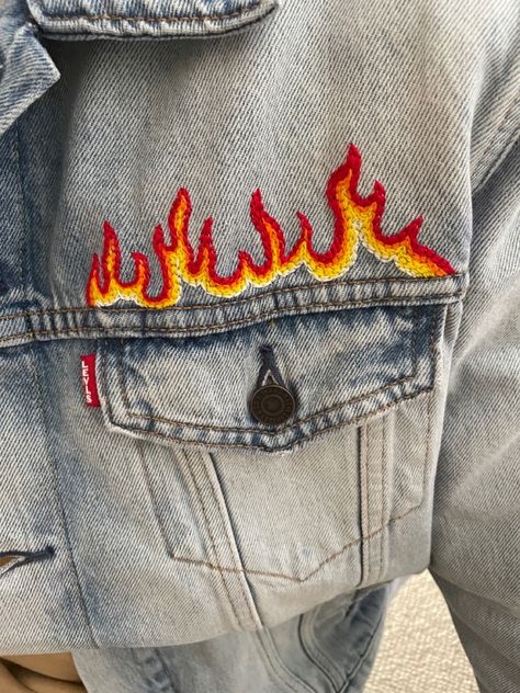 Flame Embroidery, Denim Jacket Embroidery, Hand Stitching Techniques, Diy Pants, Cyberpunk Clothes, Denim Embroidery, Diy Clothes And Shoes, Diy Embroidery Designs, Embroidery Tshirt