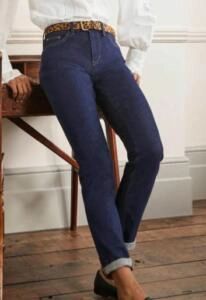 Best Stretch Jeans For Women, Best Jeans For Women Over Fifty, Jeans Over 60 Older Women, Jeans For 50 Year Old Women, Jeans For Women Over 60 Casual Outfits, Jeans For Older Women Over 50, Jeans For 60 Year Old Women, Jeans For Women In Their 40s, Jeans For Over 50