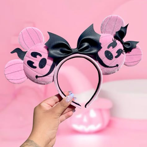 On Wednesdays we wear Pink Pumpkin ears💖🎃 Who says you can’t wear pumpkin ears all year round?! . . . #earphoriaa #minnieears #customears… | Instagram Diy Minnie Mouse Ears, Disney Ears Diy, Disney Ears Headband, Disneyland Birthday, Diy Disney Ears, Diy Mickey Ears, Disneyland Ears, Disney Mouse Ears, Disney Minnie Mouse Ears