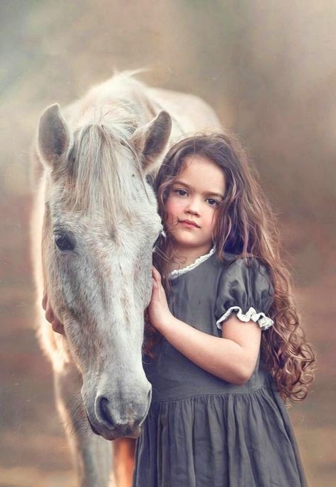 Horse Photoshoot Ideas, Lake Photoshoot, Beautiful Horses Photography, Equestrian Girls, Most Beautiful Horses, Work Horses, Horse Portrait, Dogs And Kids, Equine Photography