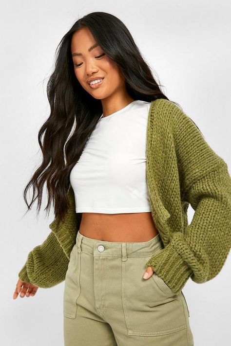 Petite Premium Chunky Knit Cardigan Oversized Chunky Cardigan, Trendy Fall Sweaters, Thick Sweater Outfit, Shirts To Wear Under Cardigans, Fall Outfits Gen Z, Affordable Fall Outfits, Cute Cardigans Outfits, Clothes Sweaters & Cardigans, Knit Outfit For Women