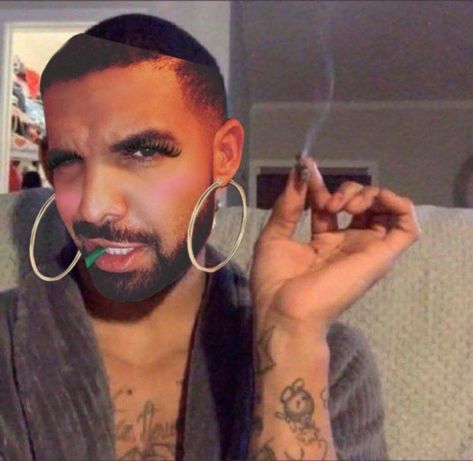 Drake Selfie Funny, Drake Cursed Image, Funny Drake Pictures, Drake Meme Face, Drake Selfie, Zesty Drake, Drake Funny, Drake Meme, Swag Era