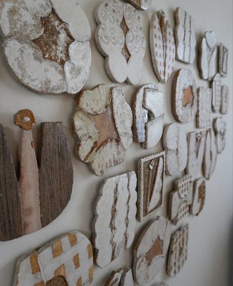 Ceramic Wall Installation, Ceramic Art Ideas, Ceramic Board, Air Dried Clay, Cradle Mountain, Wall Vases, Vases Art, Ceramic Pendants, Framing Ideas