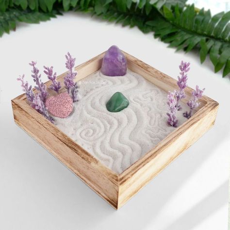 Desk Sand Garden, Jardin Zen Miniature, Desk Zen Garden, Zen Office, Spiritual Room, Miniature Zen Garden, Shrines Art, Sand Tray, Mini Zen Garden