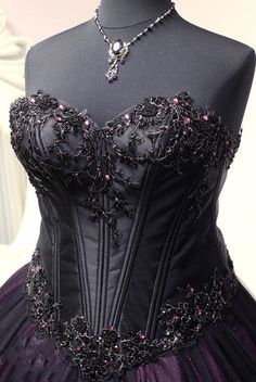 Wedding Dress Witchy, Black Purple Wedding, Purple Wedding Dresses, Forest Wedding Dress, Goth Wedding Dresses, White Dress With Sleeves, Gothic Gowns, Retro Wedding Dresses, Black Ball Gown