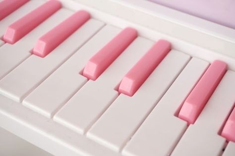 Piano Pictures, Pink Piano, Messy Aesthetic, Facebook Cover Photos Quotes, Nostalgia Aesthetic, Sweetie Belle, Cover Photo Quotes, Girly Pictures, Retro Home Decor