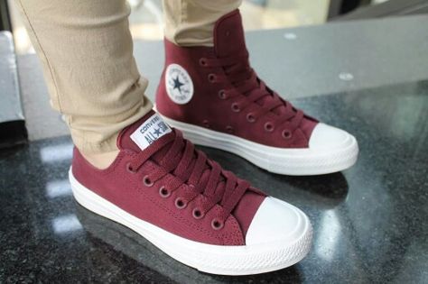 Converse Allstar Shoe, Emo Shoes, Converse 1970s, Daniel Silva, Tenis Converse, Walk In My Shoes, Outfits With Converse, Gym Shoes, Hot Shoes