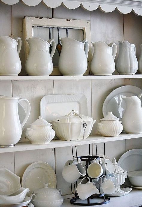 shelf styling ideas, home decor, shelving ideas White Pitchers, Gallery Interior, Vintage Ironstone, White Pitcher, Farmhouse Porch, Interior Decorator, White Dishes, White Pottery, Vintage Interior