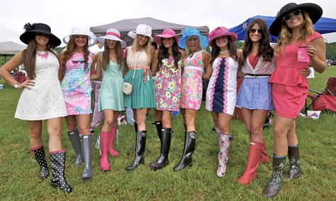 Cute girls at Steeplechase...love the boots! Steeplechase Outfit, Kentucky Derby Outfit, Kentucky Derby Style, Derby Attire, Derby Fashion, Derby Outfits, Bold Dresses, Derby Dress, Music Festival Outfits