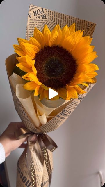 Wrapping Flowers, Wrap Flowers, Bouquets Diy, Wrapping Tutorial, Sunflower Bouquets, How To Wrap, How To Wrap Flowers, Sheets Of Paper, September 7