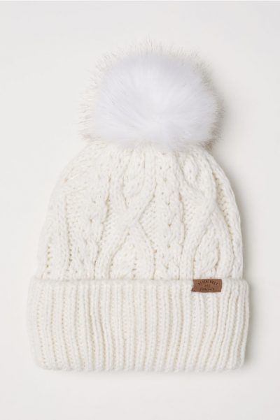 Our favorite fall and cold weather picks for kids from H&M Kids #theeverymom Knitting Hats, Cute Beanies, Soft Hats, Cable Knit Hat, Online Shop Accessories, Fall Capsule Wardrobe, Cute Hats, Virtual Closet, Girly Jewelry