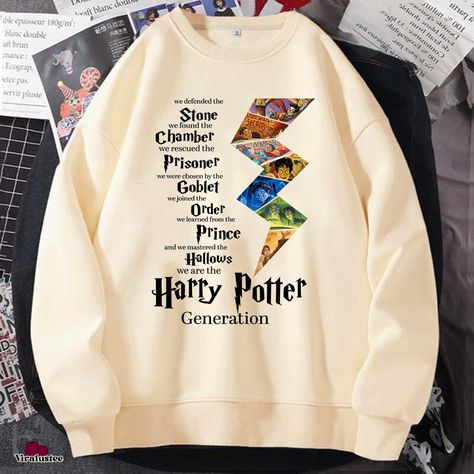 Harry Potter Sweatshirts, Harry Potter Sweaters, Harry Potter Clothes, Harry Potter Things, Hogwarts Sweatshirt, Vintage Harry Potter, Hogwarts Shirt, Harry Potter Travel, Harry Potter Sweater