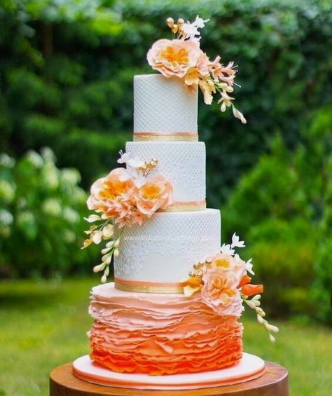 Orange And White Wedding, Object Inspiration, Glamorous Wedding Cakes, Orange Wedding Cake, Incredible Cakes, Cake Stuff, Fall Wedding Cakes, Gorgeous Wedding Cake, White Wedding Cakes