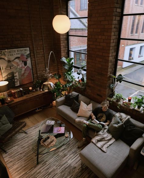 Loft Aesthetic, Loft Apartment Decorating, Nyc Loft, New York Loft, Apartment Aesthetic, Style Deco, New York Apartment, Apartment Decor Inspiration, Loft Apartment