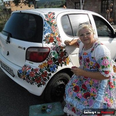 hand painted car Stitch Head, Hippie Car, Car Deco, Hungarian Embroidery, Chain Stitch Embroidery, Arte Popular, Folk Costume, My Heritage, Cute Cars