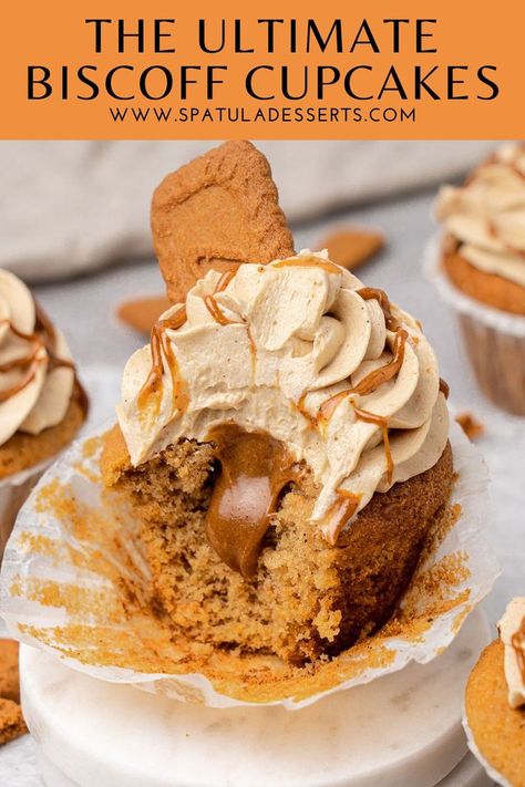 Moist and delicious Biscoff cupcakes Biscoff Butter, Biscoff Cream, Gourmet Cupcake Recipes, Biscoff Buttercream, Biscoff Cupcakes, White Chocolate Cupcakes, Speculoos Cookie Butter, Biscoff Recipes, Biscoff Cookie Butter