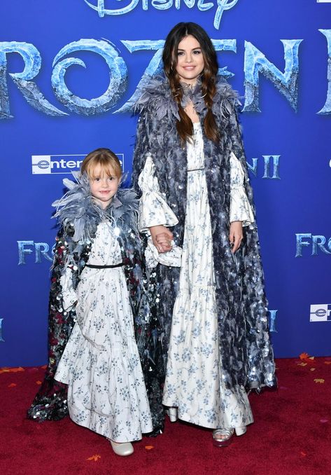 Selena Gomez Sister, Big Braids, Selena Gomez Photos, Marc Jacobs Dress, Loose Braids, Marie Gomez, Baby Sister, Movie Premiere, Frozen 2