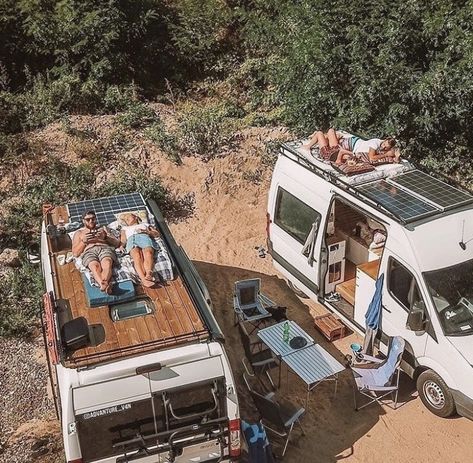 Kombi Motorhome, Camper Van Life, Interior Boho, Kombi Home, Campervan Life, Build A Camper Van, Build A Camper, Van Life Diy, Bus Life