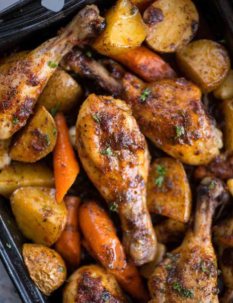 Oven Baked Chicken Legs, Roasted Chicken Legs, Chicken Breast Crockpot Recipes, Crockpot Chicken Breast, Baked Chicken Drumsticks, Oven Vegetables, Chicken Leg Recipes, Chicken Drumstick Recipes, Drumstick Recipes