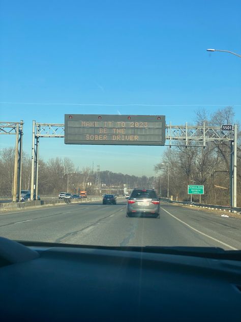 This image was taken in a car, on the high way. a sign that reads “make it to 2023. Be the sober driver” is above the car. Freeway Aesthetic, Driving Aesthetic, Iphone Screen Repair, New Photo Download, Driving License, Screen Repair, Iphone Screen, Photo Download, Spain