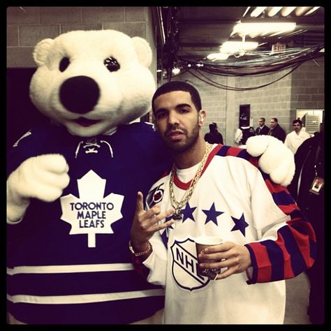 21 Reasons You Should Give Drake A Chance To Break Your Heart Chicago Freestyle, Drake 2016, Drake Toronto, Freestyle Lyrics, Old Drake, Drakes Album, Drake Clothing, Drake Photos, Drake Drizzy