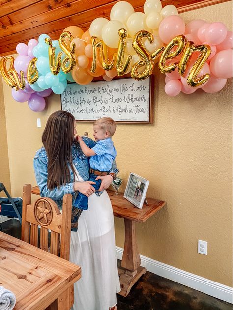 Easter Balloon Decor Church, Easter Balloons Garland, Easter Balloon Arch Church, Easter Backdrop Ideas Church, Easter Balloon Backdrop, He Is Risen Backdrop, Easter Balloon Ideas, Spring Balloon Garland, Easter Balloon Arch