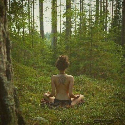 Yoga Relaxation, Hippie Lifestyle, Mode Hippie, Hippie Life, Hippie Vibes, Foto Poses, Yoga Photography, Body Modification, 인물 사진