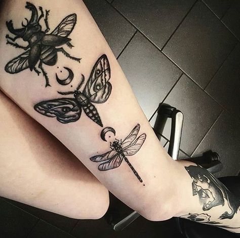 Idamorbida_Tattoo on Instagram Insect Tattoo, Bug Tattoo, Moth Tattoo, Initial Tattoo, Dope Tattoos, Skin Art, Piercing Tattoo, Pretty Tattoos, Body Tattoos