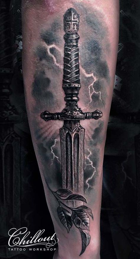 Excalibur Tattoo Ideas, Mythology Forearm Tattoo, Tattoo Swords Men, Gladius Tattoo, Excalibur Tattoo, Knight Tattoos, Tattoo Medieval, Blitz Tattoo, Inside Of Arm Tattoo