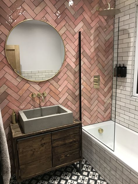 Pink Tiles For Bathroom, Pink And Dark Grey Bathroom, Pink Bathroom With Black Fixtures, Pink Herringbone Tile Bathroom, Bathroom Ideas Pink And Gold, Blush Pink Toilet Room, Bathroom Tile Ideas Pink, Pink Grey Black Bathroom, Pink Tiled Bathroom Ideas