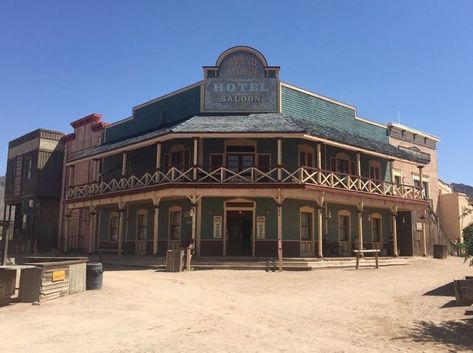 Old Western Architecture, Cowboy Town Wild West, Old Western Towns Wild West, Old Tucson Arizona, Western Town Buildings, Arizona Day Trips, Cowboy Town, Old West Saloon, Old Western Towns