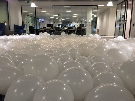 Can you fill our office floor with balloons? �— London Balloon Lady Room Filled With Balloons, Industry Photography, Cloud Theme, House Of Balloons, Bubble Party, Office Floor, Ideas Room, Mini Table, White Balloons