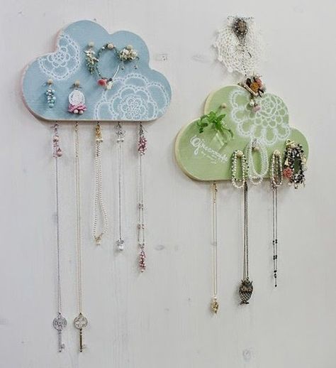 Diy Necklace Holder, Diy Jewelry Holder, Clay Diy Projects, Tanah Liat, Diy Ceramic, Clay Crafts Air Dry, Diy Crafts Room Decor, Diy Pottery, Pottery Crafts