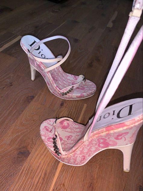 Pink Aesthetic Pictures, Dior Heels, Pretty Items, The Color Pink, Chanel Boots, Dr Shoes, Cute Shoes Heels, Ballerina Pumps, Funky Shoes