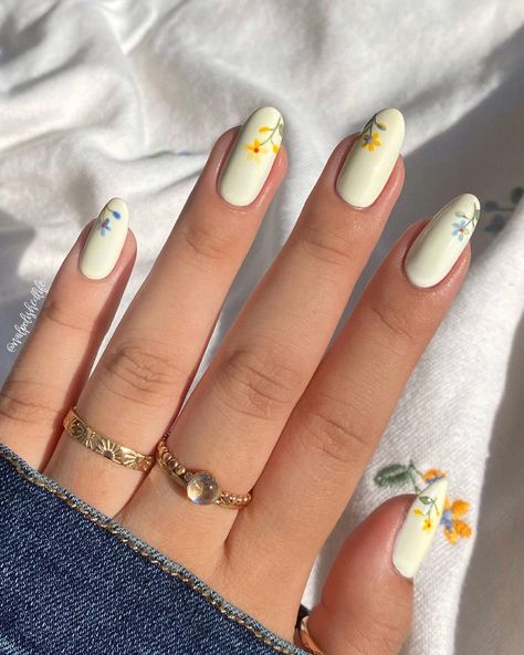 Cottagecore Nails, Bee Nails, Ten Nails, Amazing Nail Designs, Nails 2021, Vacation Nails, Cute Nail Art, Floral Nails, Chic Nails