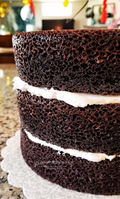 Chocolate Cake Recipe For Stacking, Sturdy Chocolate Cake For Stacking, Chocolat Cake Birthday, Moist Rich Chocolate Cake Recipe, Moist Chocolate Birthday Cake, Chocolate Birthday Cake Recipe Homemade, Worlds Best Chocolate Cake, 3 Layer 6 Inch Chocolate Cake Recipe, Chocolate Cake For Stacking