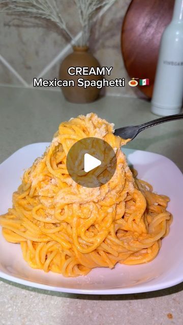 Easy Mexican Spaghetti, Mexican Style Spaghetti, Homemade Spaghetti Recipes, Dinner Ideas Soft Food, Mexican Red Spaghetti, Creamy Mexican Spaghetti, Spanish Spaghetti Recipes, Chipotle Spaghetti Recipes, Quick And Easy Mexican Dishes