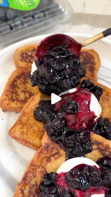 @thefeedfeed on Instagram: "Comment ‘RECIPE’ to have this Blueberry Brioche French Toast recipe with @driscollsberry blueberries sent to your DMs 🫐 (ad)

Video and recipe by @lovelydelites

Fluffy french toast is topped with a homemade blueberry compote in this easy breakfast recipe. We use @driscollsberry’s because they are picked at peak ripeness 💙

BLUEBERRY COMPOTE:
Blueberries
Maple syrup, coconut sugar, cane sugar
Salt
Lemon juice
Cornstarch

FRENCH TOAST:
Eggs
Cinnamon
Coconut sugar, granulated sugar, or brown sugar
Milk of choice
Heavy cream
Vanilla extract
Salt
Butter
Brioche bread

#feedfeed #sweetnessworthsharing #blueberries #berries #frenchtoast #summer #breakfast #brunch" Blueberry Brioche, French Breakfast Recipes, Brioche French Toast Recipe, Brown Sugar Milk, Toast Eggs, Fluffy French Toast, Becoming A Chef, Brioche French Toast, Ad Video