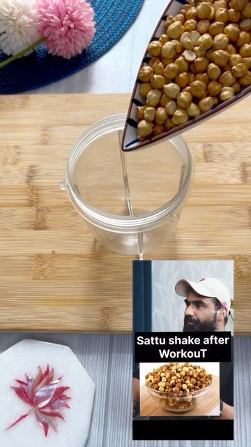 Easy Shake Recipes, After Workout Food, Energy Drink Recipe, Drink Ingredients, Healthy Juicer Recipes, Healthy Eating Meal Plan, Post Workout Drink, Healthy High Protein Meals, Breakfast Recipes Indian