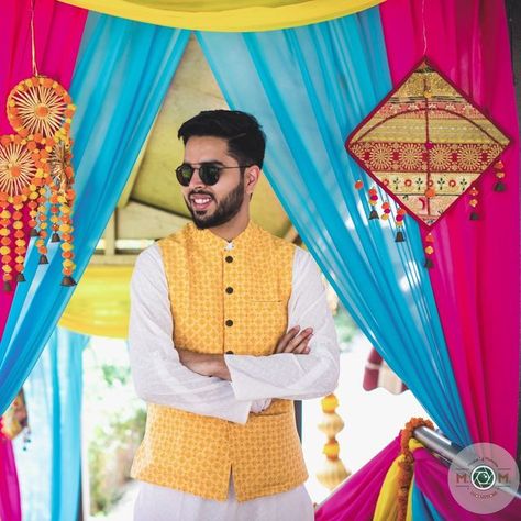 Haldi Ceremony For Men, Boys Haldi Photoshoot, Haldi Braid, Haldi Groom Poses, Boy Haldi Photography, Groom Haldi Poses, Boys Haldi Ceremony, Haldi Poses For Groom, Groom Haldi Photoshoot