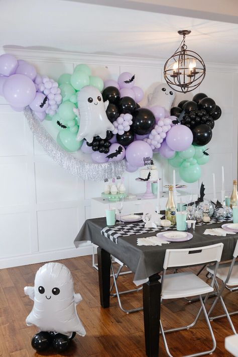 Ghost Baby Shower Cake, Bat Baby Shower Ideas, Little Boo Baby Shower Ideas Girl, Ghost Baby Shower Ideas, A Little Boo Is Almost Due Boy Baby Shower Ideas, Witchy Baby Shower Ideas, Little Boo Baby Shower Ideas, Boo Baby Shower Theme, Little Boo Baby Shower Centerpieces