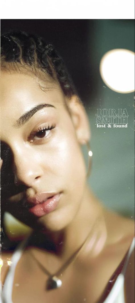 Lost And Found Jorja Smith, Jorja Smith Wallpaper, Jorja Smith Poster, Green Wallpaper Lockscreen, Jorja Smith Album, Uni Posters, Black Anime Guy, Lyric Tattoos, Future Wallpaper