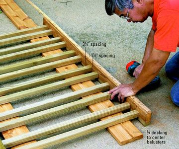 How to Install Deck Railing Diy Porch Railing, Multi Level Decks, Porch Railing Designs, Build A Deck, Front Porch Railings, Multi Level Deck, Deck Railing Design, Porch Remodel, Porch Sitting