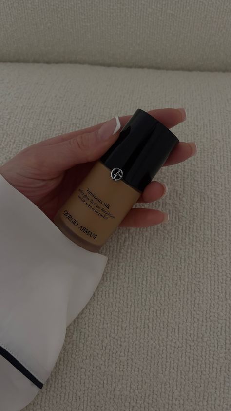 Georgio armani luminous silk foundation is the best foundation for all skin types. Seamless coverage and last all day long Georgia Armani Luminous Silk Foundation, Georgio Armani Luminous Silk Foundation, Armani Foundation, Giorgio Armani Foundation, Giorgio Armani Luminous Silk Foundation, Armani Luminous Silk Foundation, Armani Makeup, Armani Luminous Silk, Giorgio Armani Luminous Silk